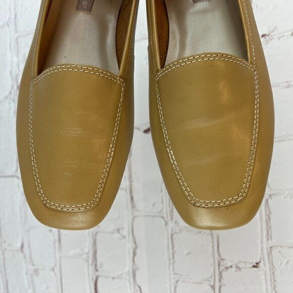 PARTNERS classic beige leather loafers flat shoes size 8M - Picture 2 of 11